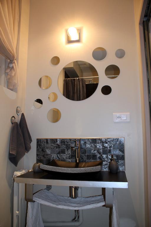 A La Fleur D Oranger - Lille La Madeleine Bed and Breakfast La Madeleine  Δωμάτιο φωτογραφία